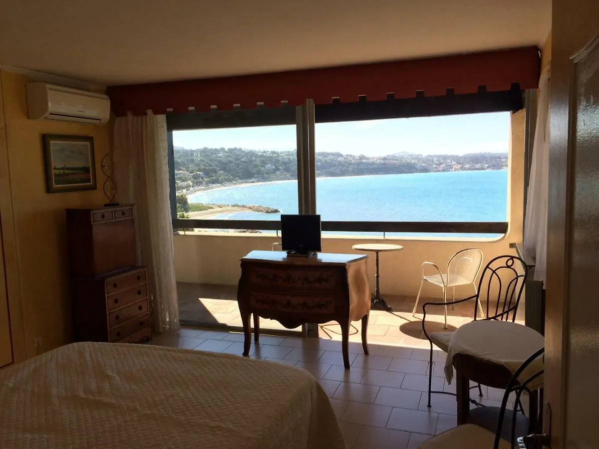 Bed & Breakfast Villa La Lezardiere Bandol